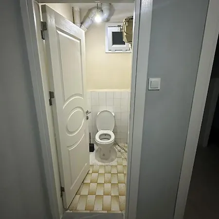 Private In A Shared Flat In * Istambul