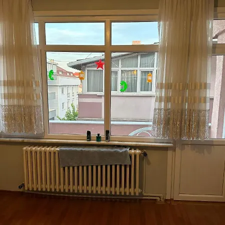Private In A Shared Flat In *